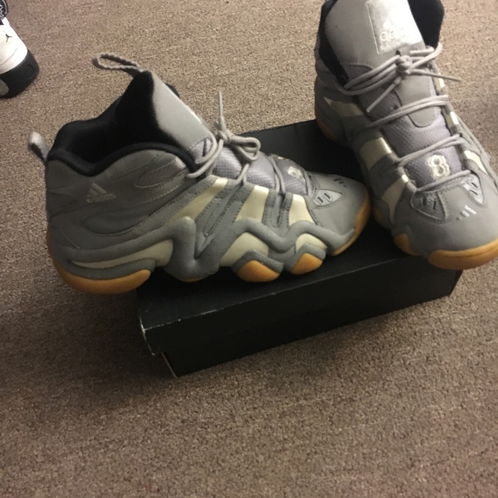 Adidas - Picture 3 of 4